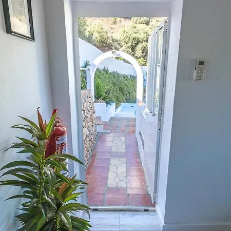 Cortijo Mandala Nyaraló Nerja