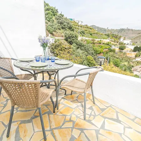 Cortijo Mandala בית נופש *